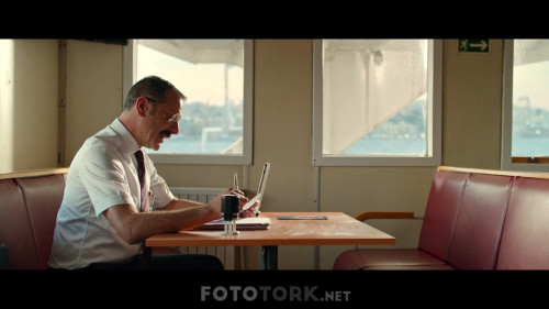 Karakomik.Filmler.2.Arada.2019.1080p.NF.WEBRip.DDP5.1.x264.TORK.mkv_snapshot_00.58.05.792.jpg