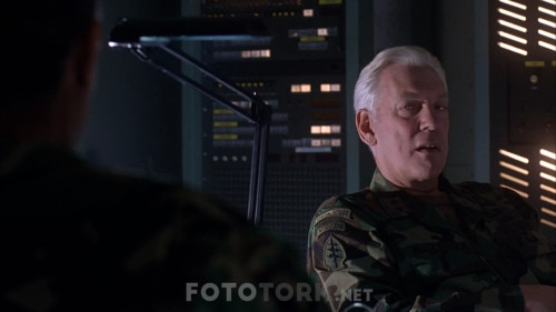 Outbreak---Tehdit-1995-720p-BluRay-x264-DUAL-TR-ENG-TORK.mkv_snapshot_01.12.44_2020.03.20_15.54.29.jpg