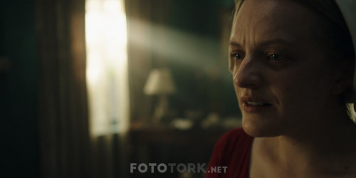 The-Handmaids-Tale-S01E03.mkv_snapshot_29.46.392.jpg