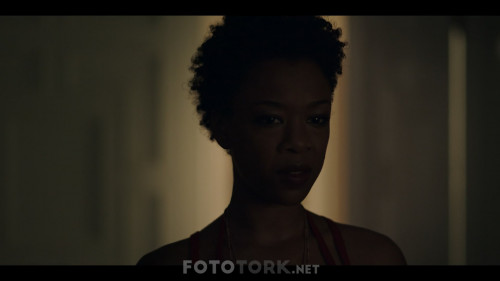 The-Handmaids-Tale-S01E09.mkv_snapshot_28.12.966.jpg