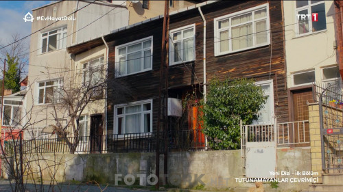 Tutunamayanlar.Cevrimici.BL.14.HDTvRip.720p.AC3.by.cideli37.TORK.mkv_snapshot_00.52.44.765.jpg