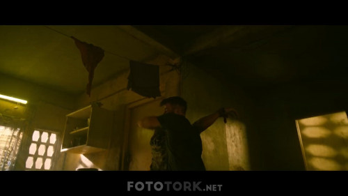Extraction.2020.NF.1080p.DDP5.1.DUAL.TR-ENG.TORK.mkv_snapshot_00.20.53.750.jpg