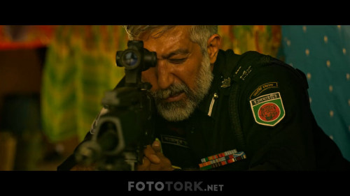 Extraction.2020.NF.1080p.DDP5.1.DUAL.TR-ENG.TORK.mkv_snapshot_01.34.52.208.jpg
