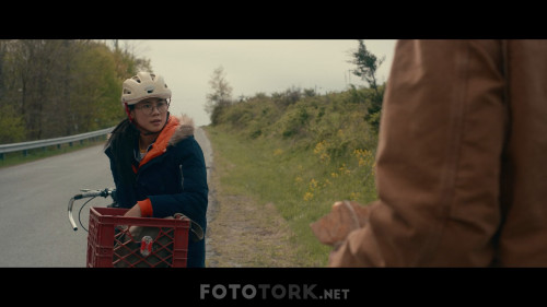 The.Half.Of.It.2020.1080p.NF.WEB-DL.DDP5.1.x264.DUAL.TR-ENG.TORK.mkv_snapshot_00.08.44.361.jpg