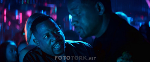 Her.Zaman.Cilgin.Bad.Boys.for.Life.2020.BluRay.1080p.x264.DUAL.AC3.TORK.mkv_snapshot_01.10.24.225.jpg