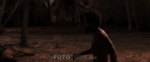 Django.Unchained.2012.BluRay.720p.H264.AC3.DUAL.TR.ENG.TORK.mkv_snapshot_00.09.46.207.jpg