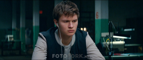 Tam.Gaz.Baby.Driver.2017.BluRay.1080p.H264.AC3.DUAL.TR-ENG.TORK.mkv_snapshot_00.58.47.403.jpg