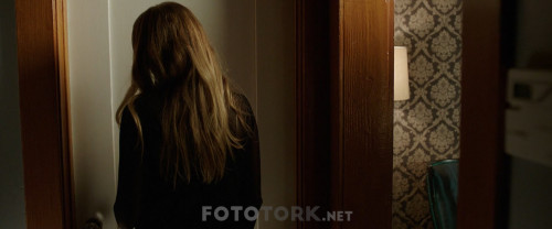 Isiklar.Sonunce.Lights.Out.2016.BluRay.1080p.AC3.DUAL.TR-ENG.TORK.mkv_snapshot_00.53.47.394.jpg