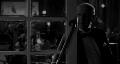 Schindlers.List.1993.2160p.UHD.BluRay.x265.DD5.1.DUAL.TR-ENG.TORK.mkv_snapshot_00.05.05.055.jpg