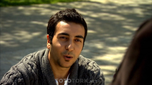 1.S.E15-Leyla-ile-Mecnun---Ardanin-Dugunu.mkv_snapshot_00.03.44.200.jpg