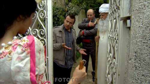 1.S.E15-Leyla-ile-Mecnun---Ardanin-Dugunu.mkv_snapshot_00.57.12.360.jpg