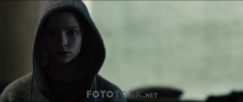 Morgan.2016.BluRay.720p.H264.AC3.DUAL.TR-ENG.TORK.mkv_snapshot_00.18.22.311.jpg