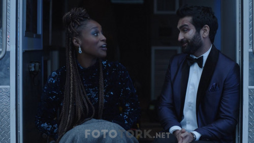 The.Lovebirds.2020.NF.1080p.WEBRip.x264.AC3.DUAL.TR-ENG.TORK.mkv_snapshot_01.19.32.726.jpg