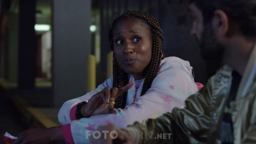 The.Lovebirds.2020.NF.720.WEBRip.x264.AC3.DUAL.TR-ENG.TORK.mkv_snapshot_00.33.19.623.jpg