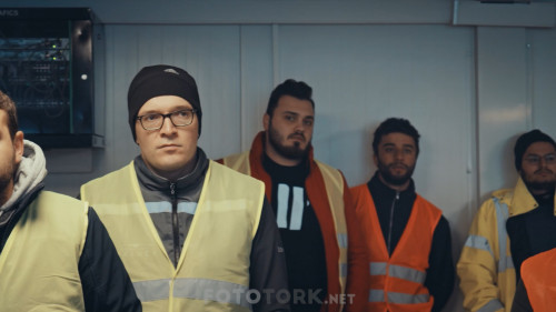 Akinci.Belgeseli.1080p.WEB-DL.x264.AAC.TORK.mkv_snapshot_01.31.080.jpg