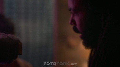 Snowpiercer.2020.NF.S01.E01.1080p.WEB-DL.x264.AC3.DD5.1.DUAL.TR-ENG.TORK.mkv_snapshot_27.31.174.jpg