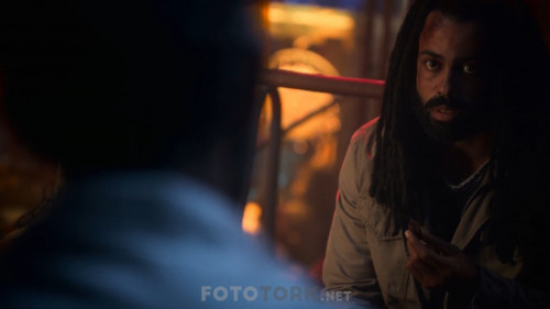Snowpiercer.2020.NF.S01.E03.1080p.WEB-DL.x264.AC3.DD5.1.DUAL.TR-ENG.TORK.mkv_snapshot_35.19.621.jpg