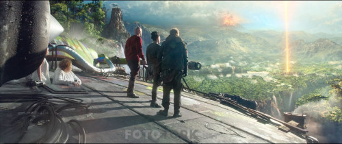 Iron.Sky.The.Coming.Race.2019.BluRay.1080p.x264.AC3.DUAL.TR-ENG.TORK.mkv_snapshot_00.39.27.619.jpg
