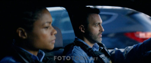 Black.and.Blue.2019.BluRay.720p.x264.AC3.DUAL.TR-ENG.TORK.mkv_snapshot_00.05.13.939.jpg