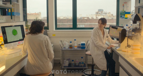 Aski.Beklerken.Someone.Somewhere.Deux.moi.2019.BluRay.1080.x264.AC3.DUAL.TR-FR.TORK.mkv_snapshot_00.03.26.999.jpg