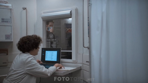 Snowpiercer.2020.NF.S01.E07.1080p.WEB-DL.x264.AC3.DD5.1.DUAL.TR-ENG.TORK.mkv_snapshot_15.19.444.jpg