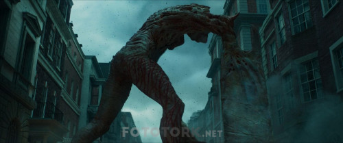 Hellboy.2019.720p.BluRay.x264.AC3.DUAL.TR-ENG.TORK.mkv_snapshot_01.38.38.503.jpg