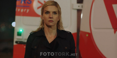 Inside.Man.Most.Wanted.2019.720p.BLURAY.x264.DUALTR.ENG.TORK.mkv_snapshot_01.35.09.585.jpg