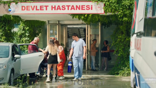 Cati.Kati.Ask.BL01.HDTvRip.720p.AC3.by.cideli37.TORK.mkv_snapshot_01.13.41.304.jpg