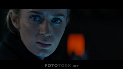 Yarinin.Sinirinda.Edge.of.Tomorrow.2014.NF.1080p.x264.DUAL.TR-ENG.TORK.mkv_snapshot_00.56.53.076.jpg