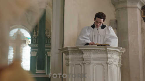Emma.2020.BluRay.720p.x264.AC3.DUAL.TR-ENG.TORK.mkv_snapshot_01.06.23.275.jpg