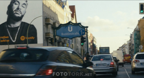 Seni.Seviyorum.Berlin.BerlinI.Love.You.2019.BluRay.1080p.AC3.DUAL.TR-ENG.TORK.mkv_snapshot_01.39.09.450.jpg