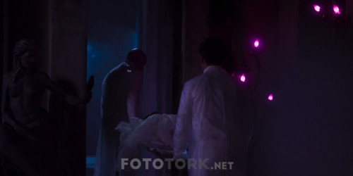 Paradise.Hills.2019.BluRay.720p.x264.AAC.DUAL.TR-ENG.TORK.mkv_snapshot_01.02.16.195.jpg