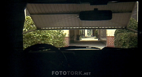 Kos.Lola.Kos.Run.Lola.Run.1998.BluRay.1080p.AC3.DUAL.TR.ENG.TORK.mkv_snapshot_00.37.03.056.jpg