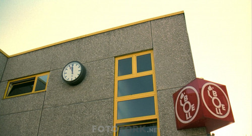 Kos.Lola.Kos.Run.Lola.Run.1998.BluRay.1080p.AC3.DUAL.TR.ENG.TORK.mkv_snapshot_01.13.07.012.jpg