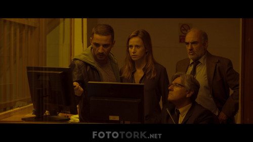 Offering-to-the-Storm---Firtina-Icin-Bir-Kurban-2020-1080p-NF-WEB-DL-x264-DDP5.1-DUAL-TR-SPA-TORK.mkv_snapshot_00.19.32.062.jpg