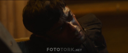 The.Courier.2019.BluRay.1080p.x264.AC3.DUAL.TR-ENG.TORK.mkv_snapshot_01.02.16.779.jpg