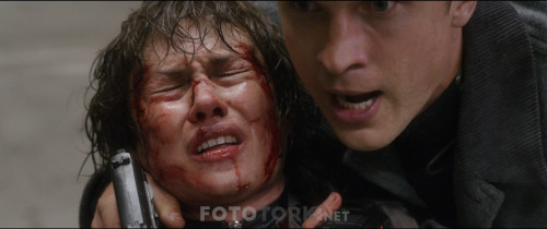 The.Courier.2019.BluRay.1080p.x264.AC3.DUAL.TR-ENG.TORK.mkv_snapshot_01.21.07.619.jpg