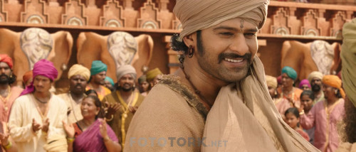 Bahubali.The.Beginning.2015.BluRay.1080p.x264.AC3.TRDUB.TORK.mkv_snapshot_01.16.51.751.jpg