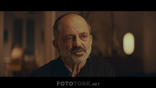 The-Hater-2020-1080p-NF-WEBRip-x264-DD5.1-DUAL-TR-POL-TORK.mkv_snapshot_00.06.55.083.jpg
