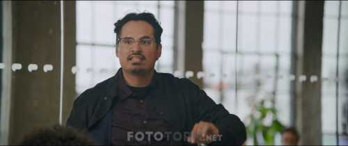 Jexi.2019.BluRay.1080p.AC3.DUAL.TR-ENG.TORK.mkv_snapshot_00.02.59.476.jpg