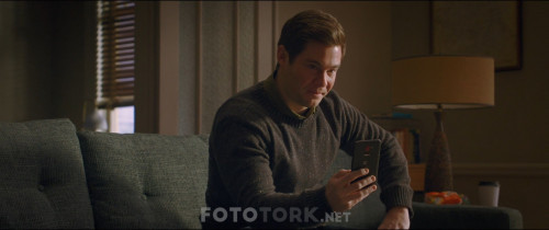Jexi.2019.BluRay.1080p.AC3.DUAL.TR-ENG.TORK.mkv_snapshot_00.12.40.422.jpg
