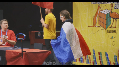The.Speed.Cubers.2020.WEB-DL.1080p.EAC3.DD5.1.DUAL.TR-ENG.TORK.mkv_snapshot_24.32.595.jpg
