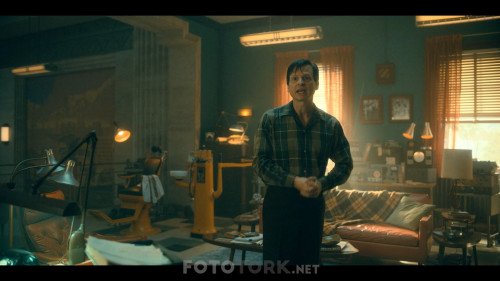 The.Umbrella.Academy.S02E01.1080p.NF.WEBRip.x264.DD5.1.DUAL.TR-ENG.TORK.mkv_snapshot_12.50.270.jpg