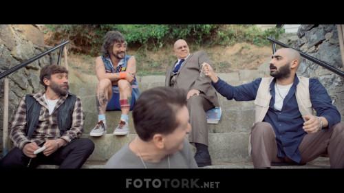 Baba.Parasi.2020.NF.1080p.WEB-DL.Sansursuz.AAC.TORK.mkv_snapshot_01.10.40.445.jpg