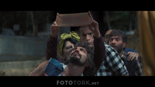Baba.Parasi.2020.NF.1080p.WEB-DL.Sansursuz.AAC.TORK.mkv_snapshot_01.28.51.095.jpg