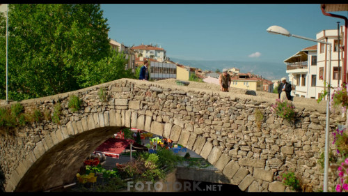 Carsi.Pazar.2015.NF.1080p.WEB-DL.Yerli.E.AC3.DD5.1.TORK.mkv_snapshot_00.19.30.500.jpg