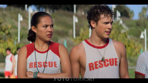 Yeni.Dalga.Malibu.Rescue.2020.NF.1080p.WEB-DL.E.AC3.DD5.1.DUAL.TR-ENG.TORK.mkv_snapshot_00.28.27.039.jpg