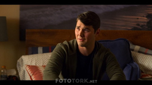 Yeni.Dalga.Malibu.Rescue.2020.NF.1080p.WEB-DL.E.AC3.DD5.1.DUAL.TR-ENG.TORK.mkv_snapshot_00.42.24.803.jpg