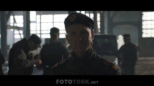 My.Spy.2020.NF.1080p.WEB-DL.DD5.1.E.AC3.DUAL.TR-ENG.TORK.mkv_snapshot_00.01.50.487.jpg