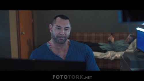 My.Spy.2020.NF.1080p.WEB-DL.DD5.1.E.AC3.DUAL.TR-ENG.TORK.mkv_snapshot_01.05.19.824.jpg